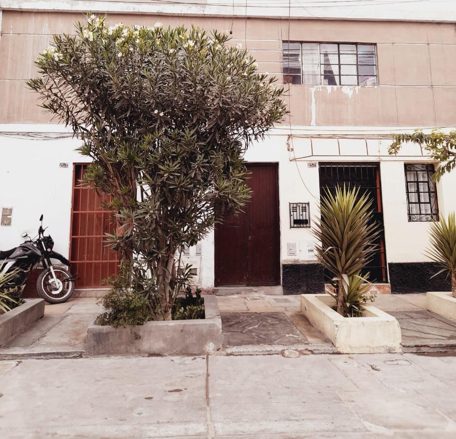 Maypa Lima Airport 外观 照片